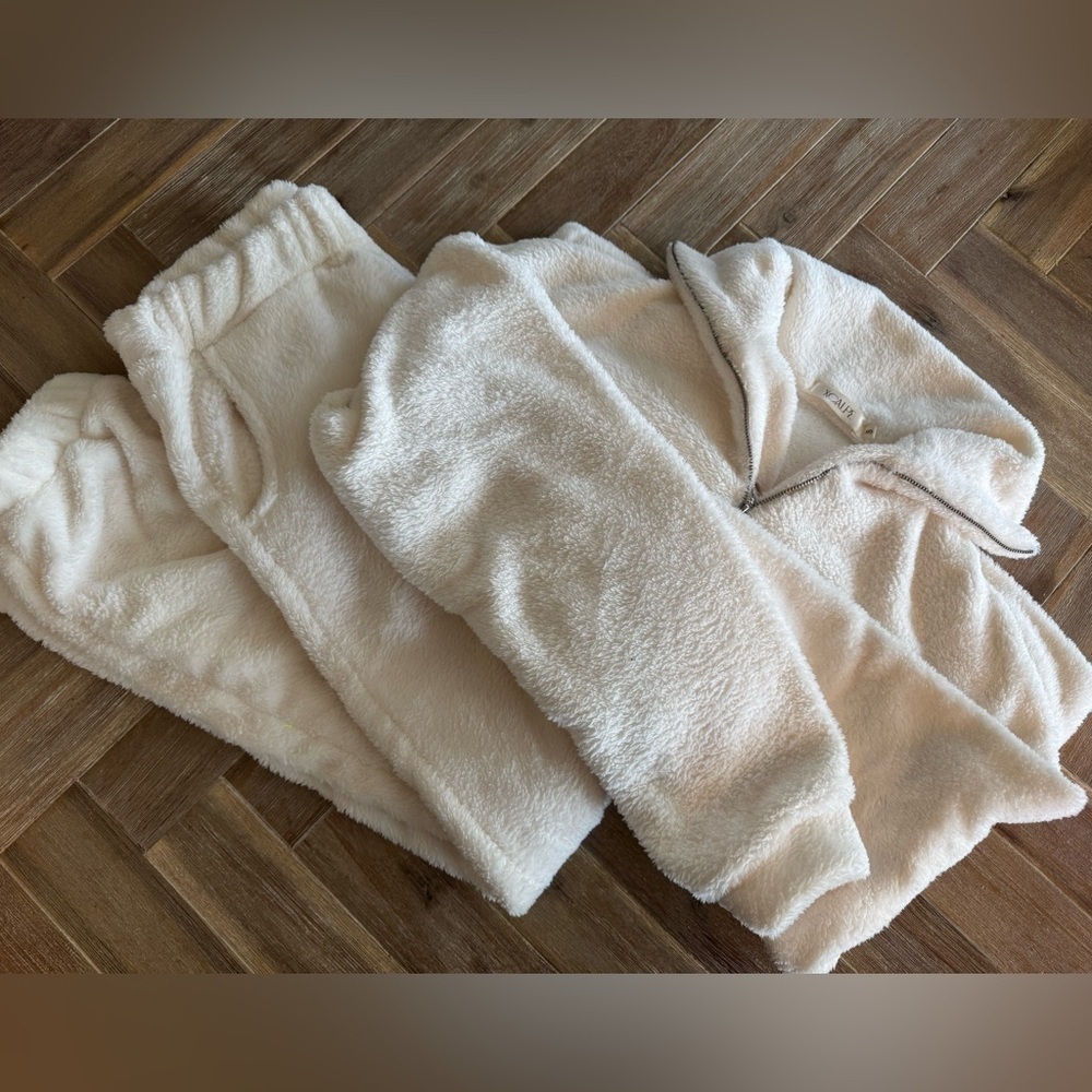 Off White Plush Pajama Set - Sz S